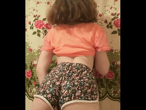 ❤️ Nena jove sexy despullant-se els pantalons curts davant la càmera ❤️ Només porno al ca.redgast4asset.ru ️❤