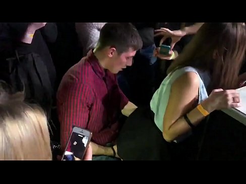 ❤️ Sexe real en una discoteca russa. Noia russa de 18 anys a l'anus i la vagina follada en una discoteca ❤️ Només porno al ca.redgast4asset.ru ️❤